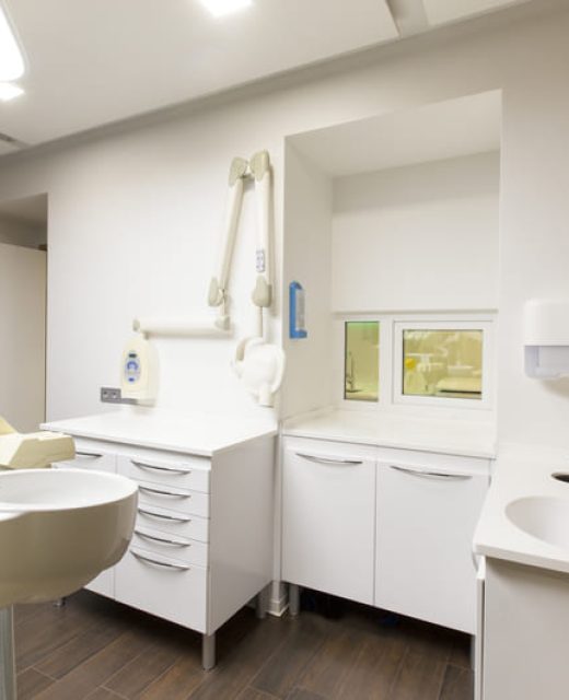 sink-soap-and-sanitizer-for-dentist-in-modern-hos-2025-03-18-18-37-03-utc